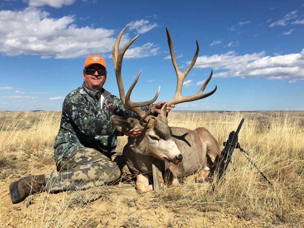 mule-deer-hunting-region-c-wy-outfitter-26